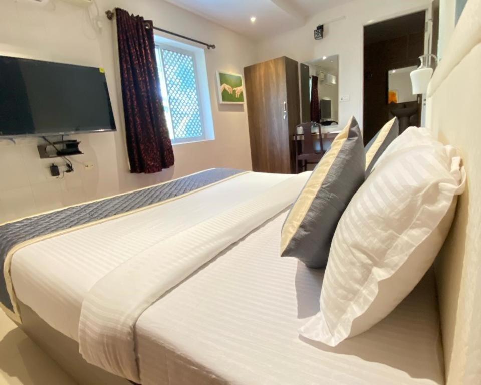 Montecarlo Hotel Mamallapuram Eksteriør billede