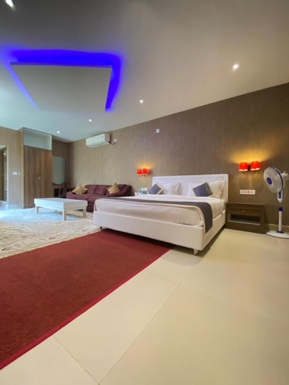 Montecarlo Hotel Mamallapuram Eksteriør billede
