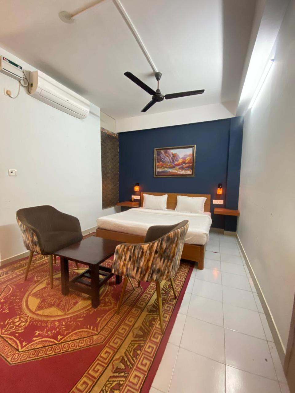 Montecarlo Hotel Mamallapuram Eksteriør billede